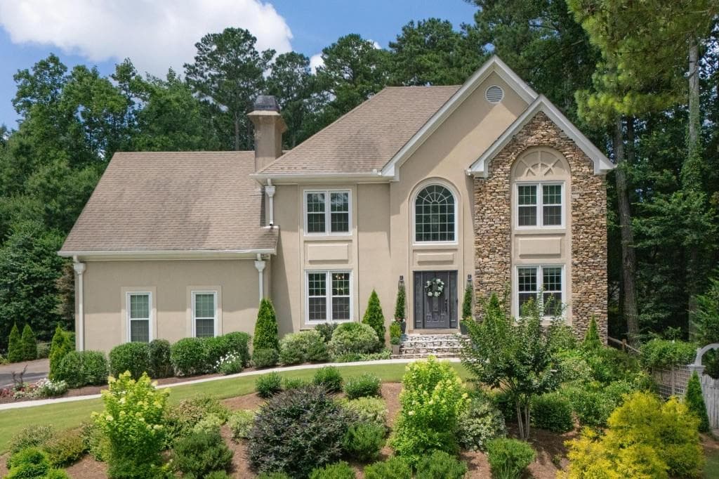 4 bedroom, 4 bathroom, 4,212 sq ft single family residence sold at 501 Hardage Farm Drive, Marietta, GA 30064