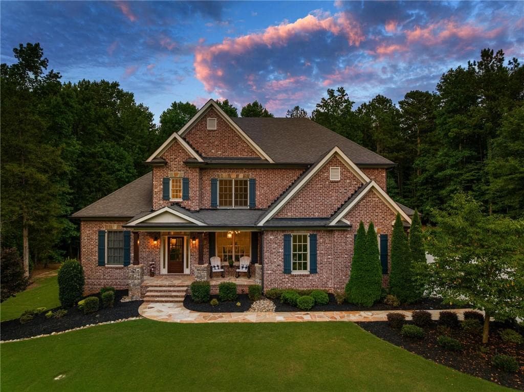 5 bedroom, 5 bathroom, 5,284 sq ft single family residence sold at 1127 Antrim Glen Drive, Hoschton, GA 30548
