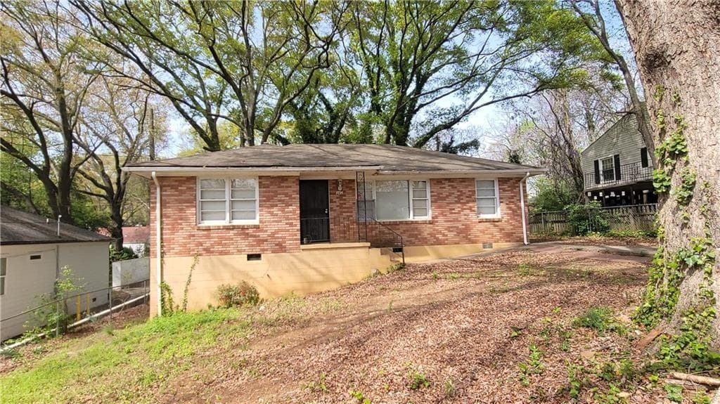 3 bedroom, 1 bathroom, 1,122 sq ft single family residence sold at 340 Adelle Street, Atlanta, GA 30315