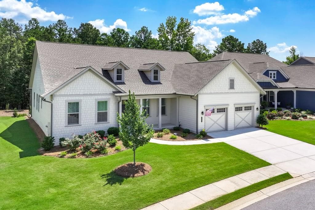 3 bedroom, 3 bathroom, 2,896 sq ft single family residence sold at 181 Ontario Lane, Hoschton, GA 30548