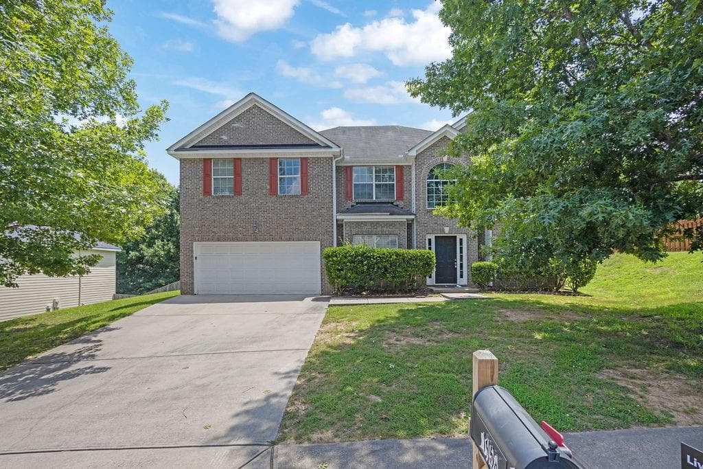 5 bedroom, 4 bathroom, 3,528 sq ft single family residence sold at 4958 Wewatta Street, Atlanta, GA 30331
