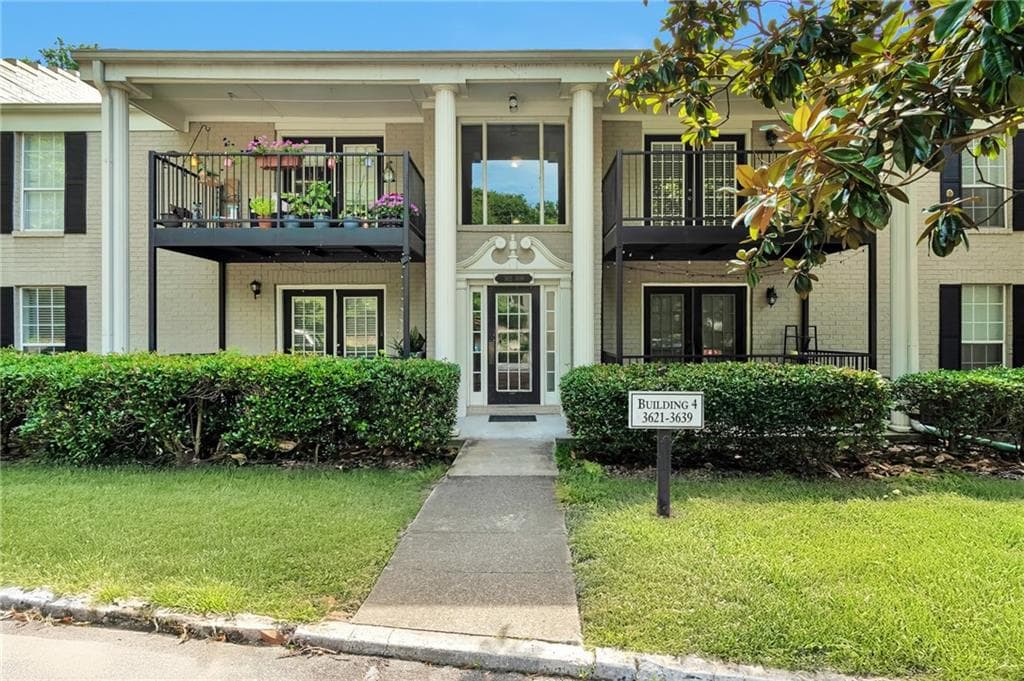 1 bedroom, 1 bathroom, 810 sq ft condominium sold at 3623 Essex Avenue, Atlanta, GA 30339