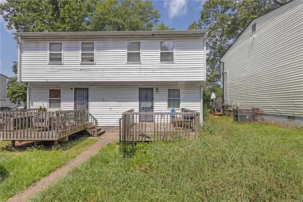 6 bedroom, 3 bathroom, 2,160 sq ft townhouse sold at 420 Atwood Street 2, Atlanta, GA 30310