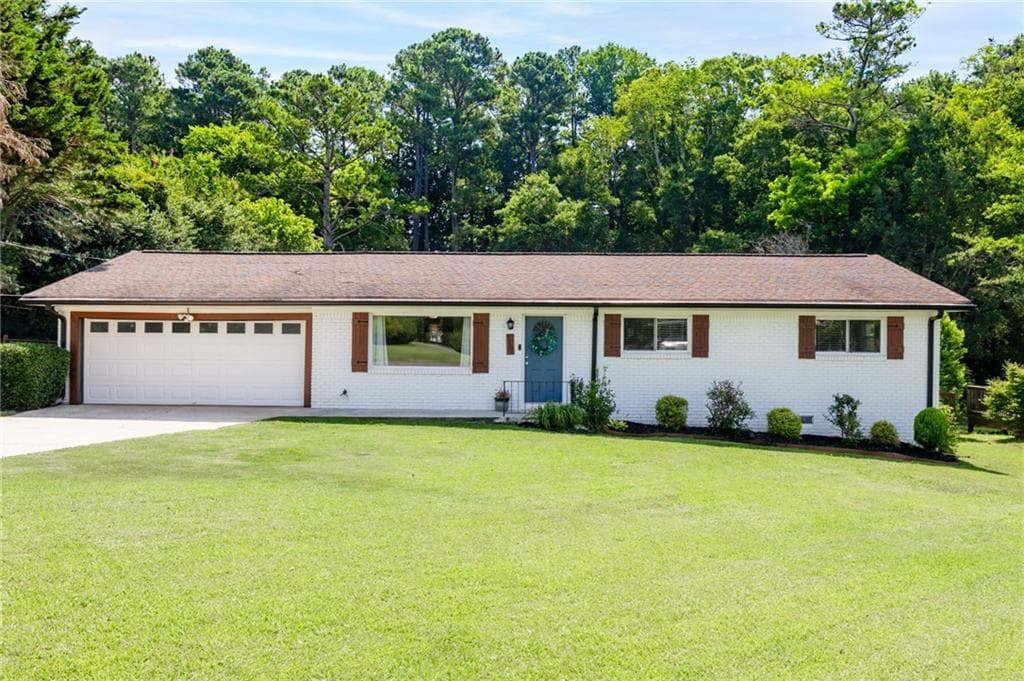 3 bedroom, 2 bathroom, 1,469 sq ft single family residence sold at 3160 Tina Lane, Marietta, GA 30066