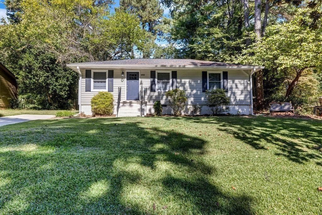 2 bedroom, 1 bathroom, 1,120 sq ft single family residence sold at 1003 Springdale Drive, Marietta, GA 30062