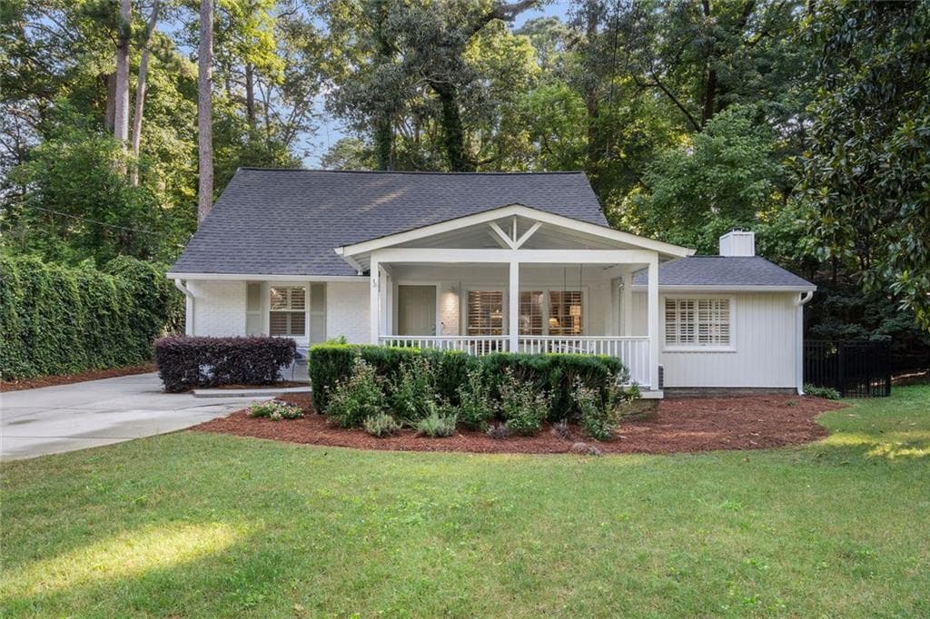 3 bedroom, 2 bathroom, 1,895 sq ft single family residence sold at 2681 Ridgemore Place, Atlanta, GA 30318