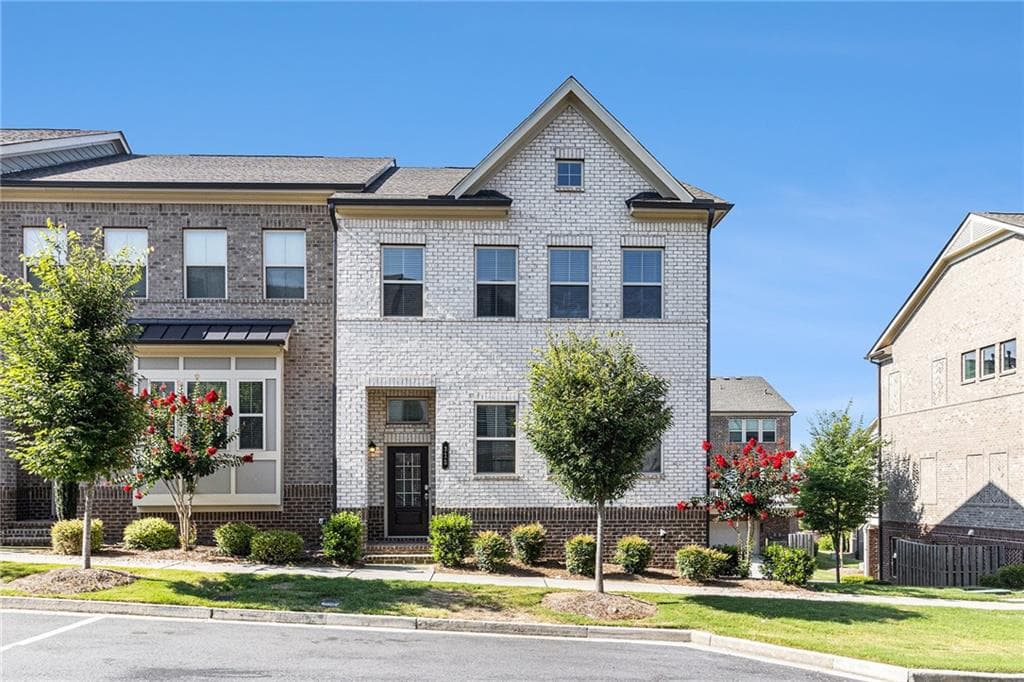 315 Commons Avenue, Woodstock, GA 30188 — most recent listing photo