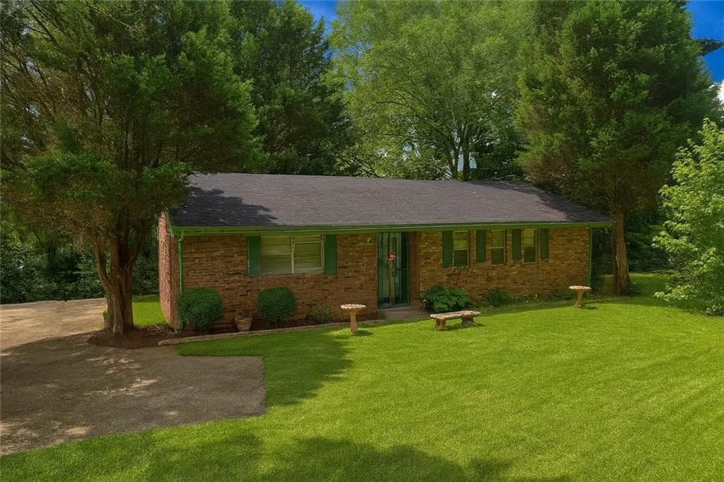 3 bedroom, 2 bathroom, 1,155 sq ft single family residence sold at 1491 Boulderwoods Drive, Atlanta, GA 30316