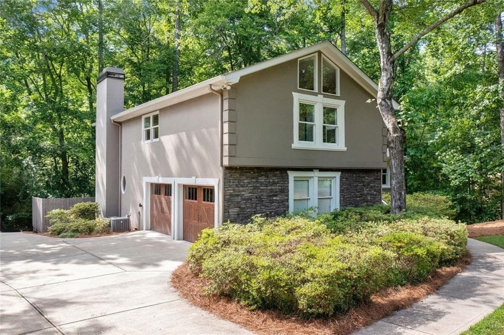 2717 Hearthstone Circle, Marietta, GA 30062 — most recent listing photo