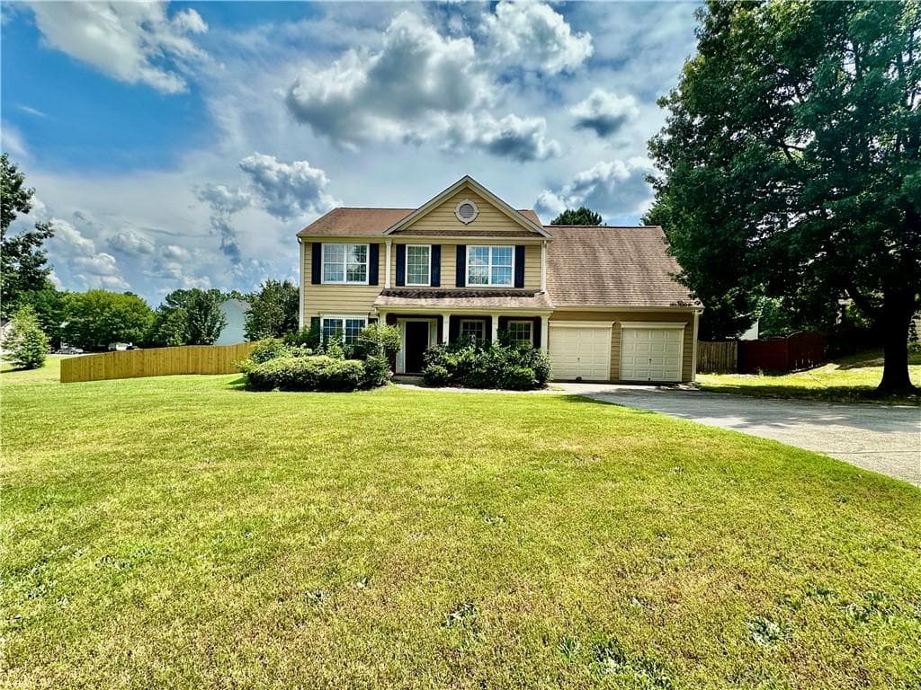 3 bedroom, 3 bathroom, 1,948 sq ft single family residence sold at 3605 Longfield Drive, Douglasville, GA 30134
