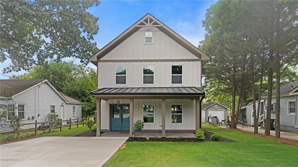 3 bedroom, 3 bathroom, 1,394 sq ft single family residence sold at 1311 Joyner Avenue, Marietta, GA 30060
