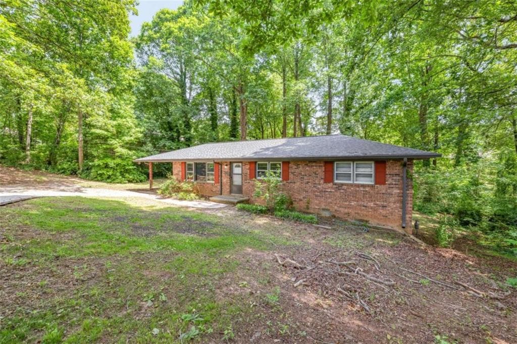 136 Briarwood Drive, Toccoa, GA 30577 — most recent listing photo