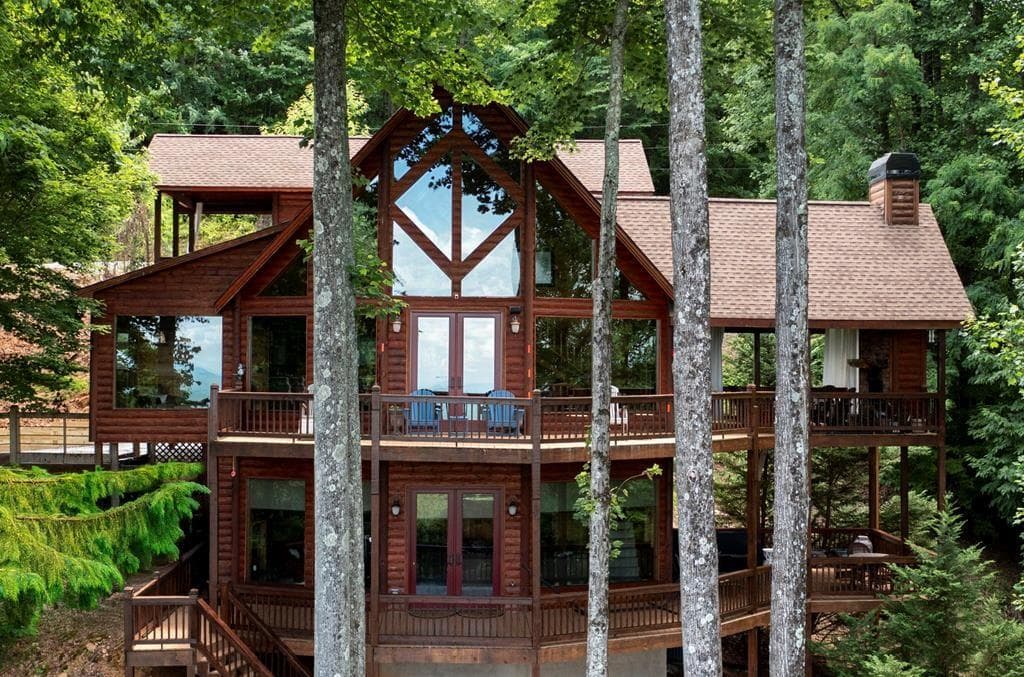 251 Ridge Circle, Blue Ridge, GA 30513 — most recent listing photo