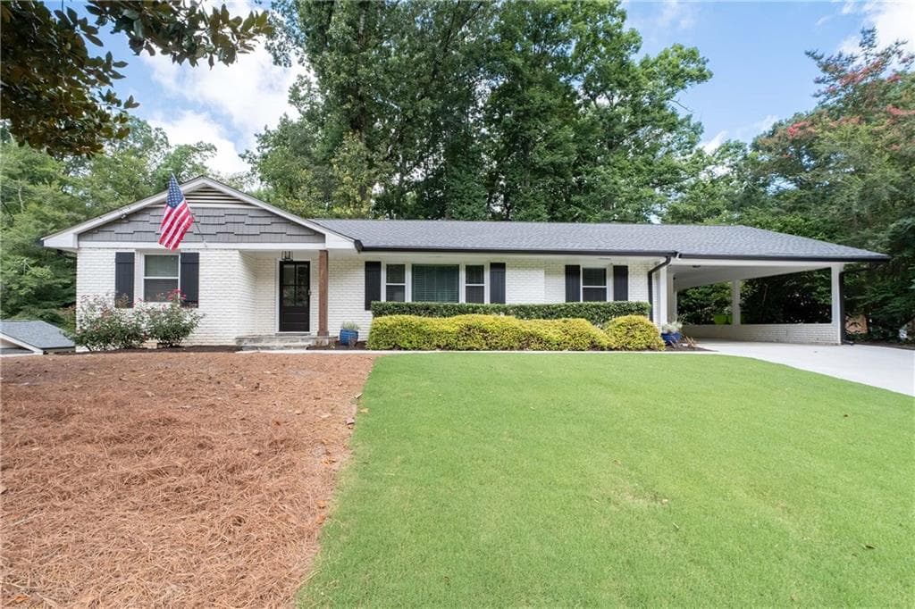3 bedroom, 2 bathroom, 1,662 sq ft single family residence sold at 5582 Sherrell Drive, Atlanta, GA 30342