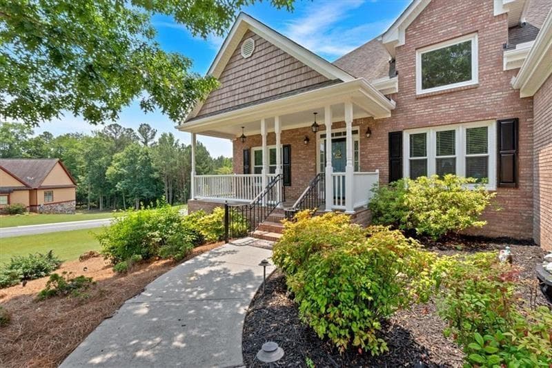 4 bedroom, 3 bathroom, 3,498 sq ft single family residence sold at 28 Golden Eagle Drive, Adairsville, GA 30103