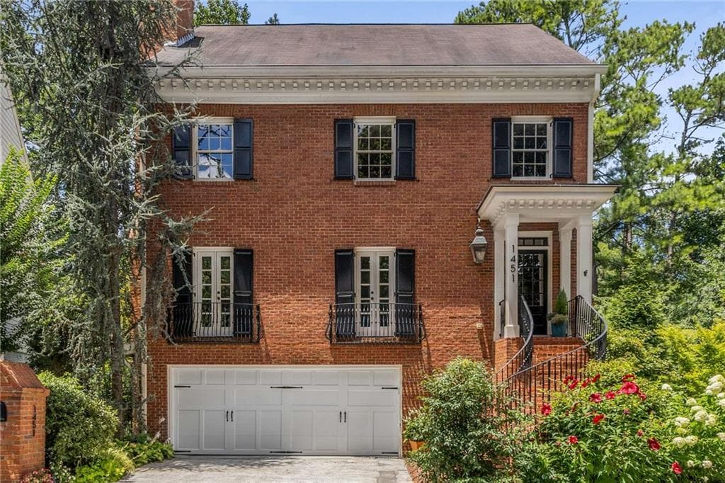 4 bedroom, 4 bathroom, 3,332 sq ft single family residence sold at 1451 Sheridan Walk, Atlanta, GA 30324