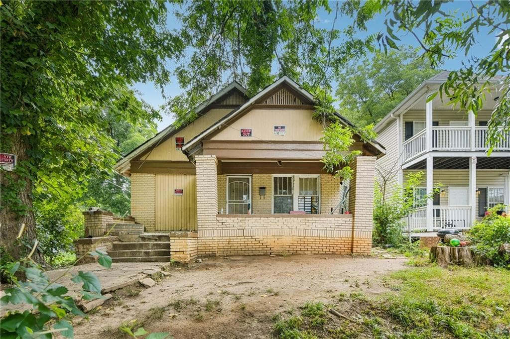 3 bedroom, 1 bathroom, 1,288 sq ft single family residence sold at 970 Washington Street, Atlanta, GA 30315