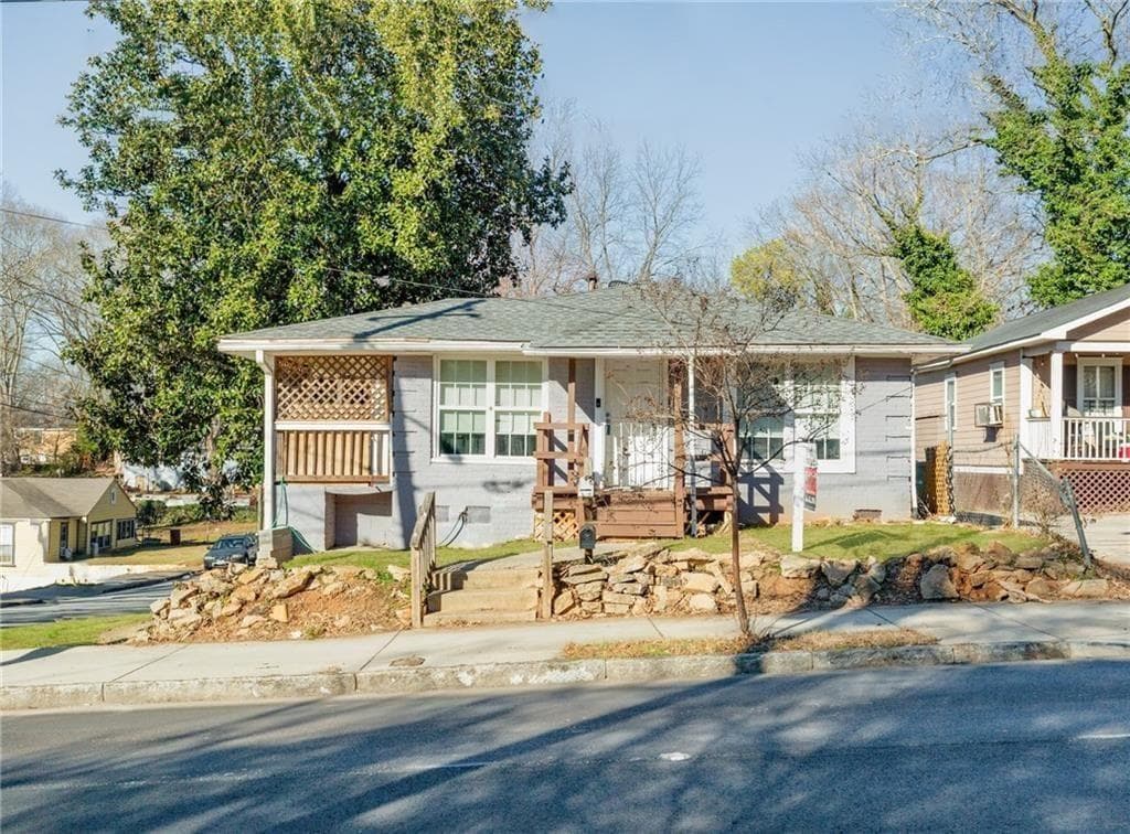 duplex sold at 311 University Avenue, Atlanta, GA 30310