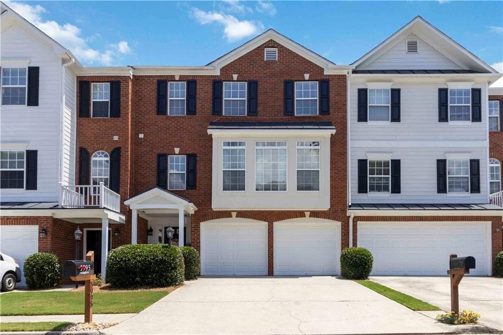 3 bedroom, 2 bathroom, 2,006 sq ft townhouse sold at 5995 Turfway Park Court, Sugar Hill, GA 30518