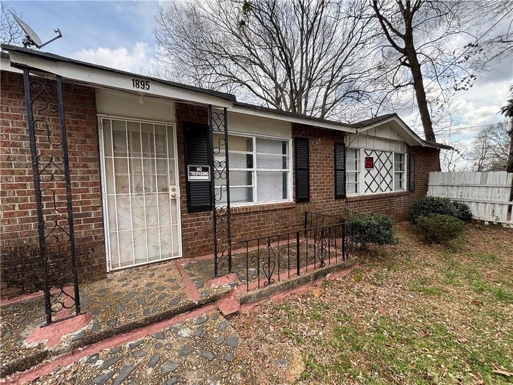 3 bedroom, 1 bathroom, 983 sq ft single family residence sold at 1895 thomasville Drive, Atlanta, GA 30315