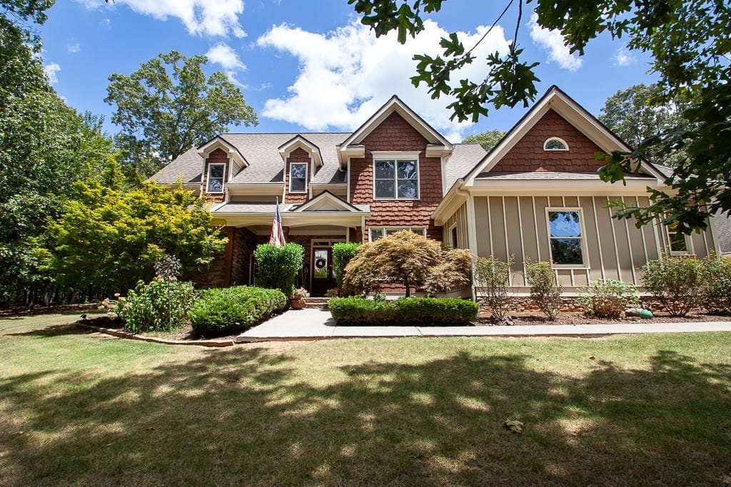 4 bedroom, 4 bathroom, 3,463 sq ft single family residence sold at 17 Branson Mill Drive, Cartersville, GA 30120