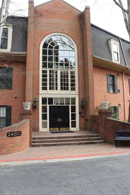 2 bedroom, 2 bathroom, 1,224 sq ft condominium sold at 24317 Plantation Drive 317, Atlanta, GA 30324