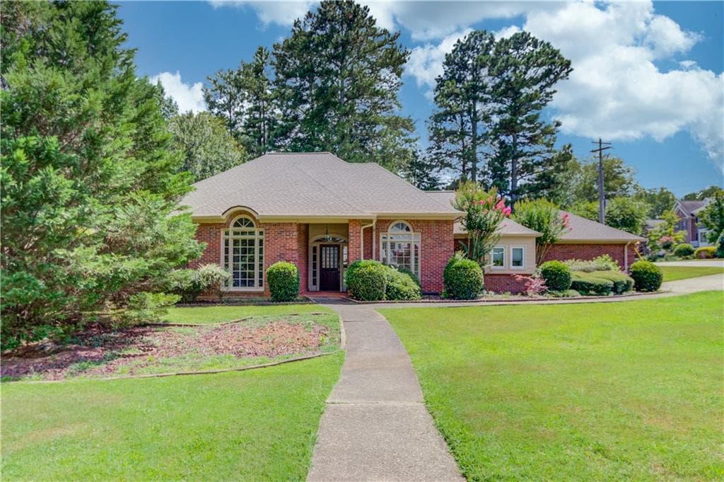 3 bedroom, 2 bathroom, 1,954 sq ft single family residence sold at 5270 Skidaway Drive, Alpharetta, GA 30022