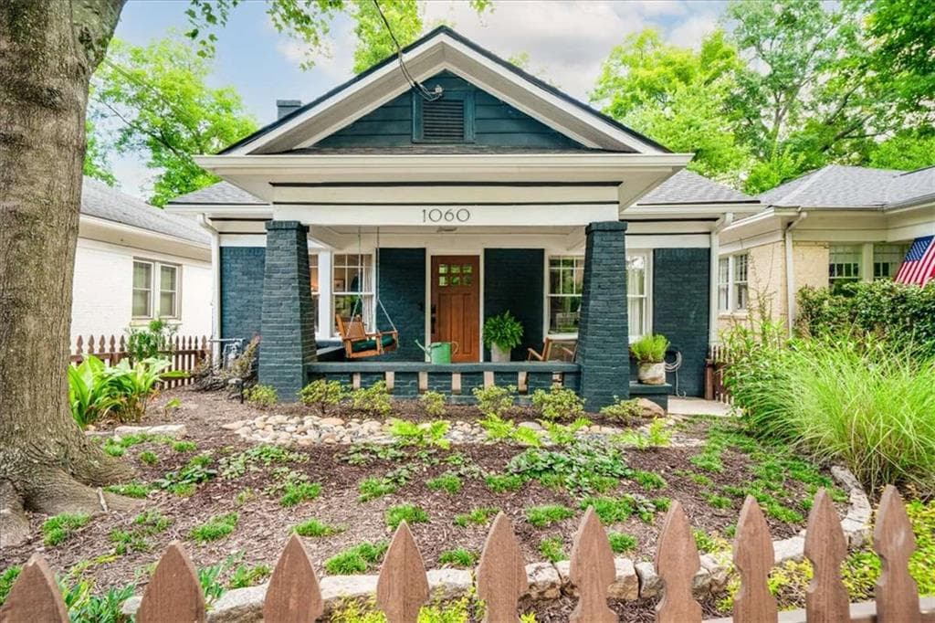 2 bedroom, 2 bathroom, 1,080 sq ft single family residence sold at 1060 Glenwood Avenue, Atlanta, GA 30316