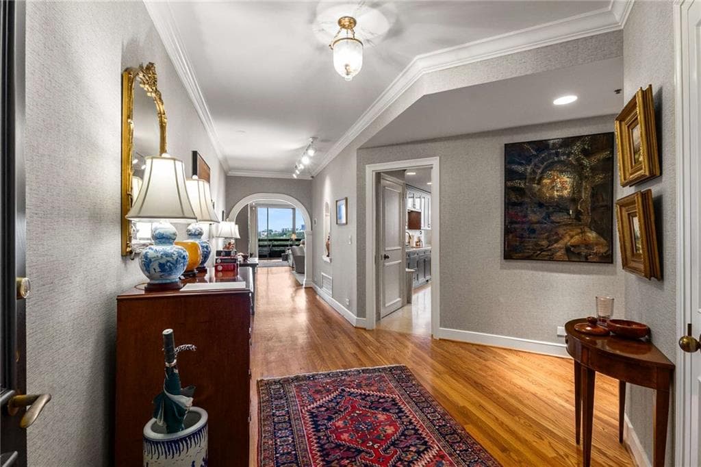 2660 Peachtree Road 16F, Atlanta, GA 30305 — most recent listing photo