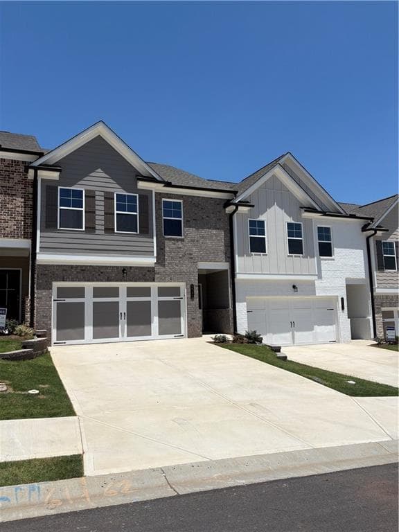 4 bedroom, 3 bathroom, 2,000 sq ft townhouse for sale at 5282 Fox Den Road, Oakwood, GA 30566