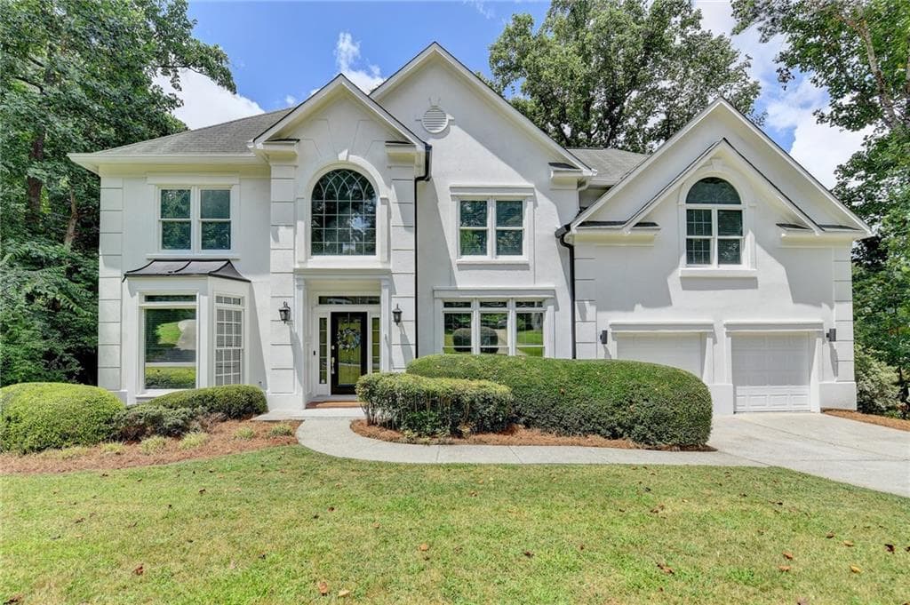 4 bedroom, 3 bathroom, 3,260 sq ft single family residence sold at 10500 Waters Ridge Drive, Alpharetta, GA 30022
