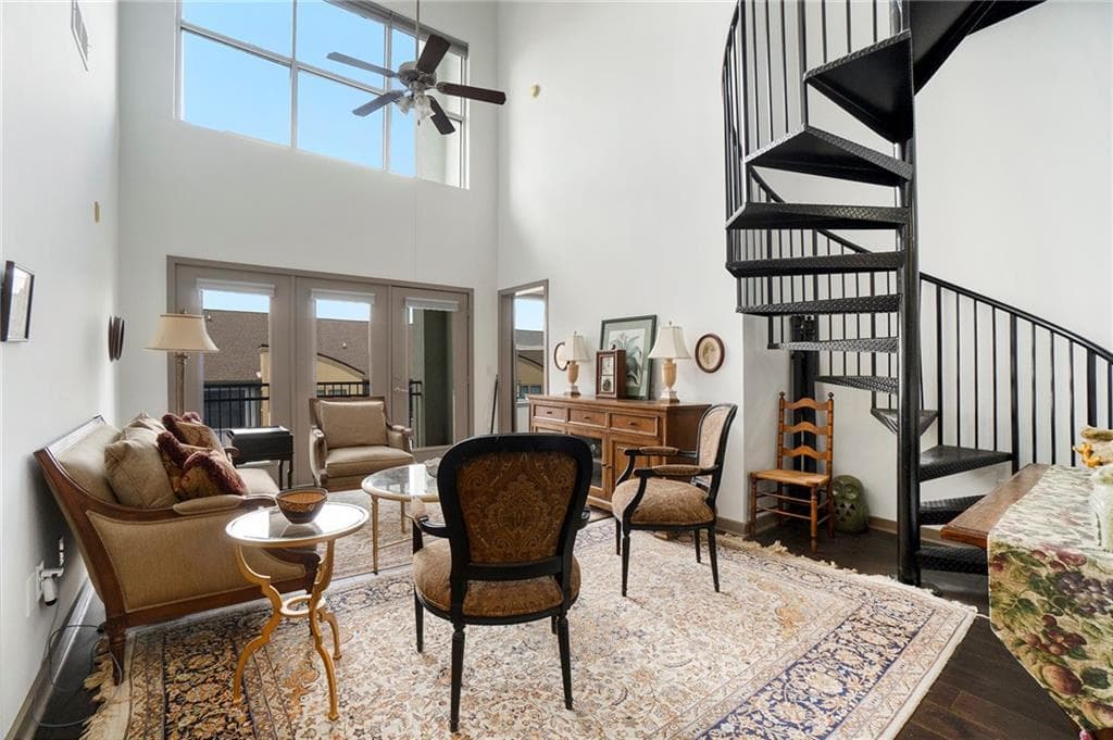 2 bedroom, 2 bathroom, 1,338 sq ft condominium sold at 390 17th Street 6013, Atlanta, GA 30363