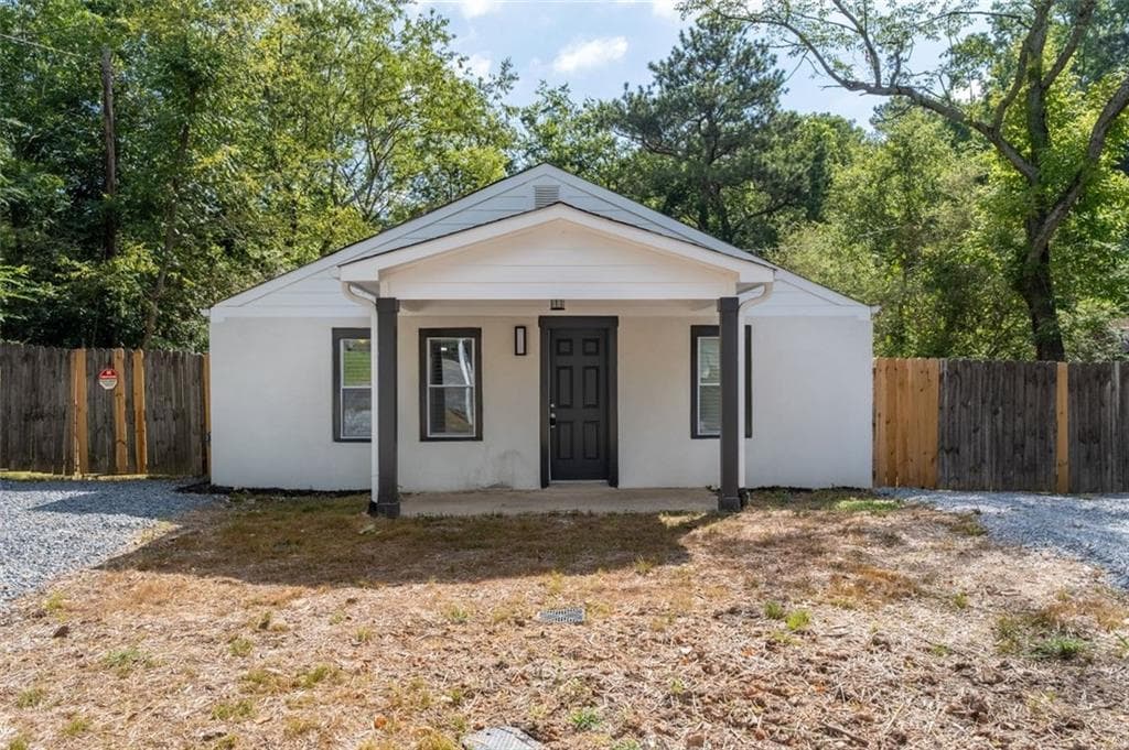2 bedroom, 2 bathroom, 784 sq ft single family residence sold at 5304 Groovers Landing Road, Acworth, GA 30101