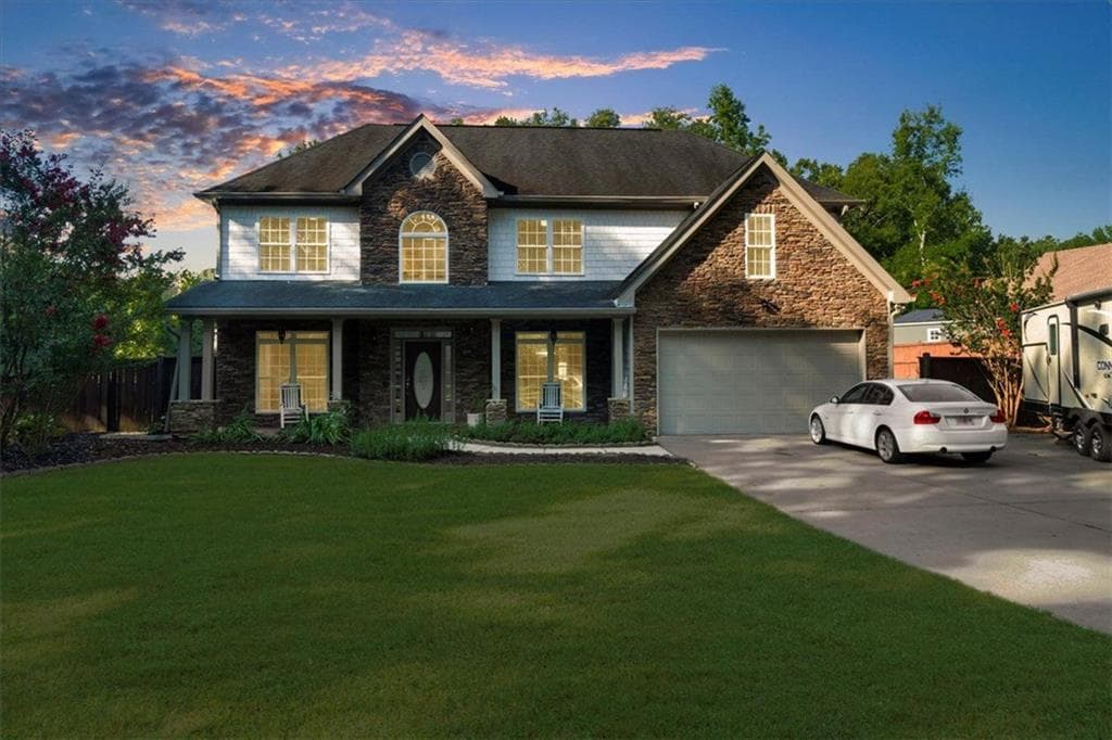5 bedroom, 4 bathroom, 2,864 sq ft single family residence sold at 4499 Grady Smith Road Road, Loganville, GA 30052
