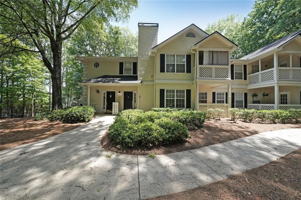 1005 Peachtree Forest Terrace, Peachtree Corners, GA 30092 — most recent listing photo