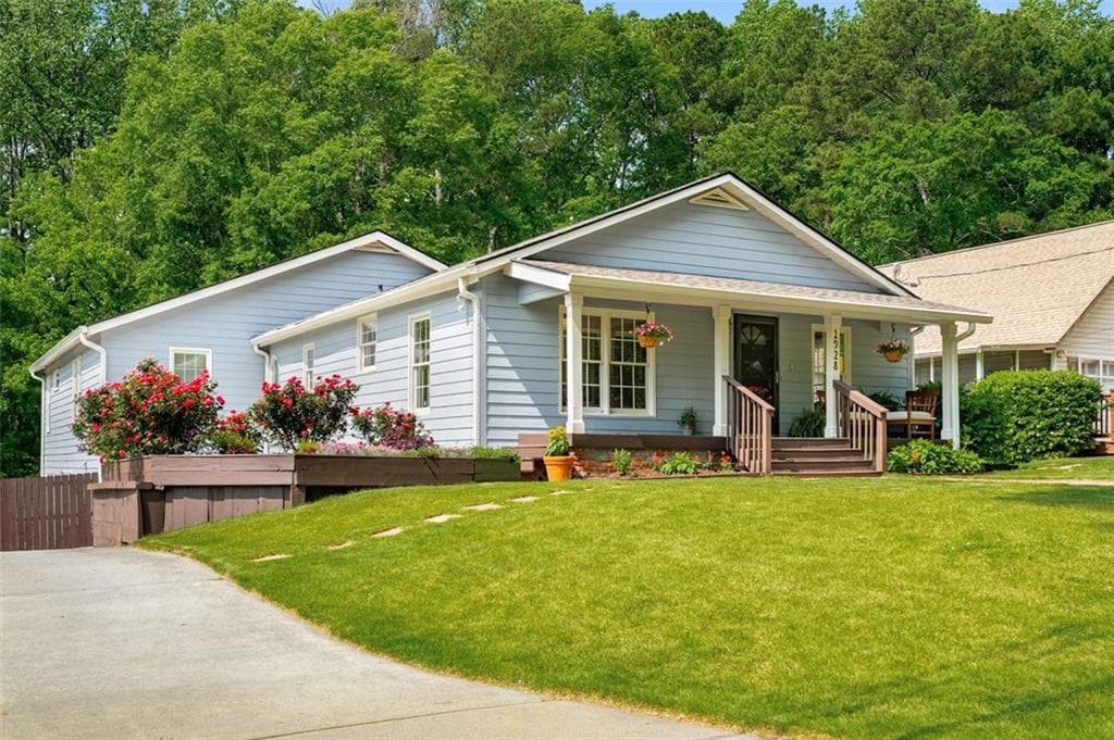 4 bedroom, 4 bathroom, 3,513 sq ft single family residence sold at 1928 MAIN Street, Atlanta, GA 30318