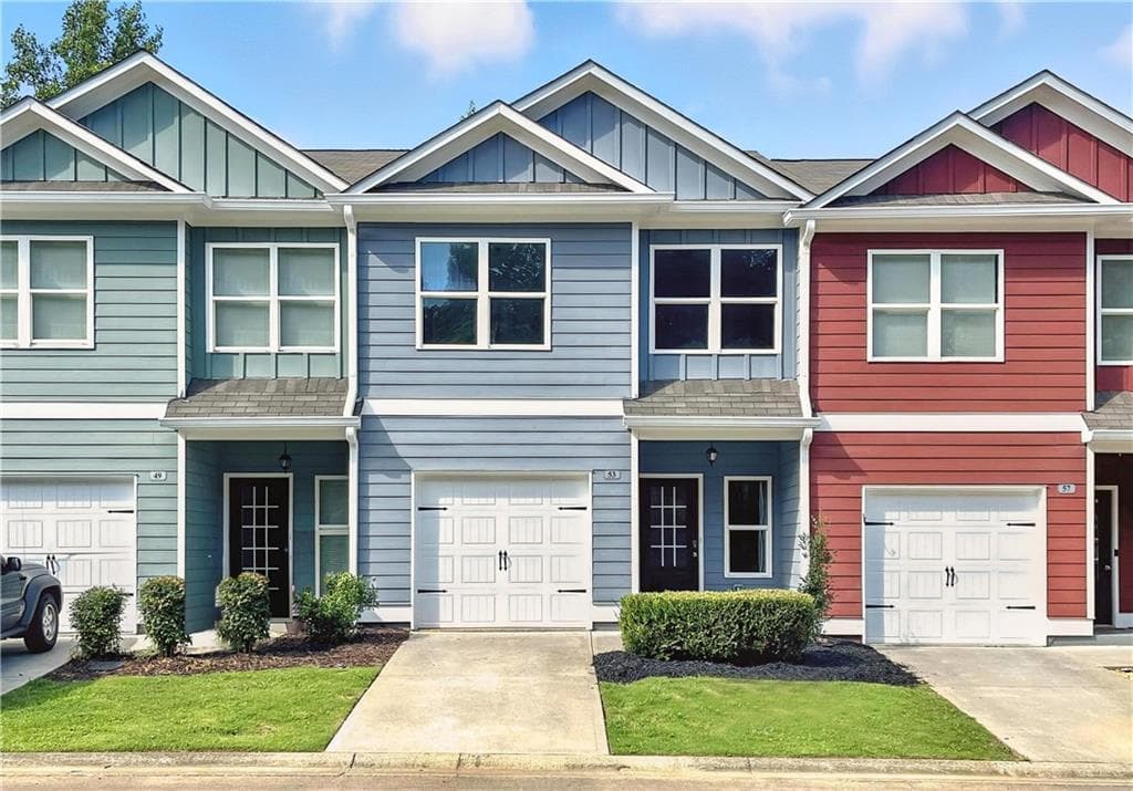 3 bedroom, 3 bathroom, 1,800 sq ft townhouse sold at 53 Towne Club Drive, Jasper, GA 30143
