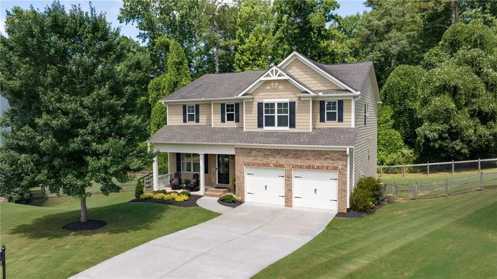 4 bedroom, 3 bathroom, 2,609 sq ft single family residence sold at 4160 Radford Oaks Lane, Cumming, GA 30028