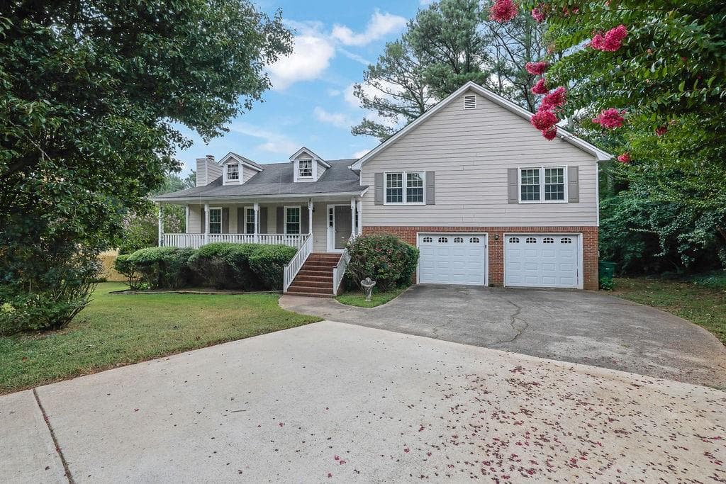 2936 Highland Park Drive, Stone Mountain, GA 30087 — most recent listing photo
