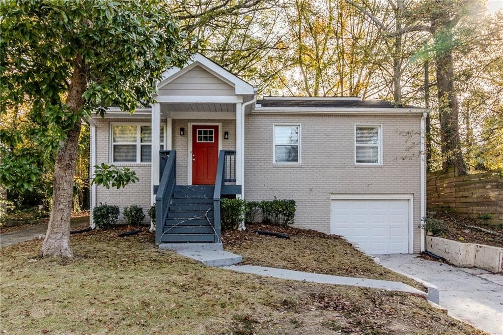 5 bedroom, 3 bathroom, 1,957 sq ft single family residence under contract at 3152 Delmar Lane, Atlanta, GA 30311