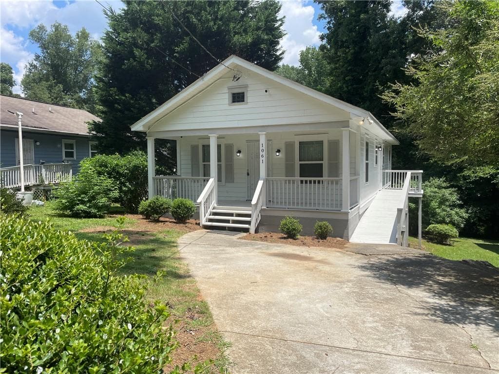 3 bedroom, 1 bathroom, 980 sq ft single family residence sold at 1061 5th Street, Atlanta, GA 30318
