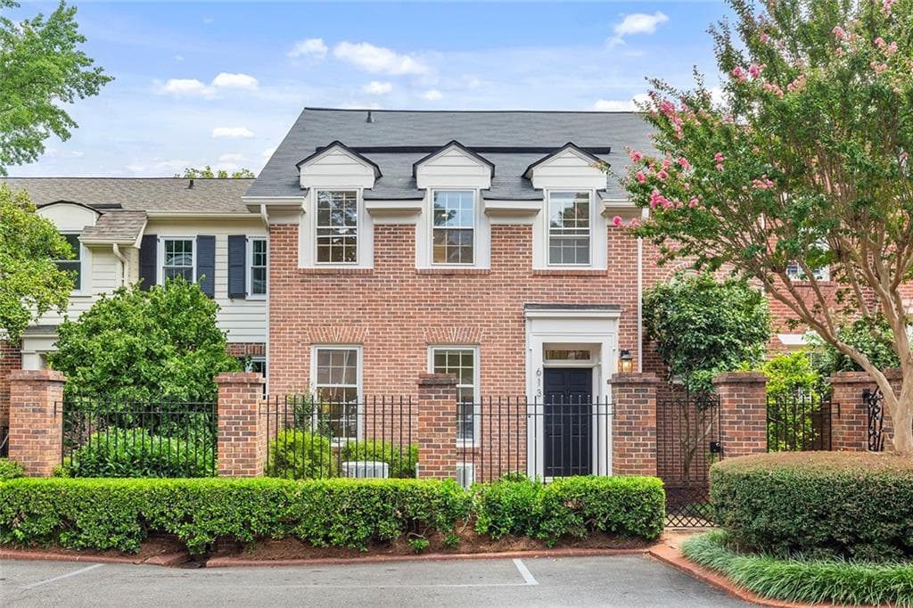613 Pinetree Drive, Decatur, GA 30030 — most recent listing photo