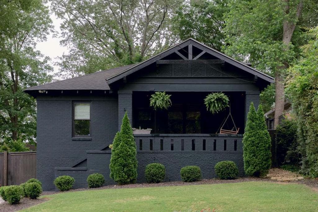 3 bedroom, 2 bathroom, 1,554 sq ft single family residence sold at 636 Brookline Street, Atlanta, GA 30310