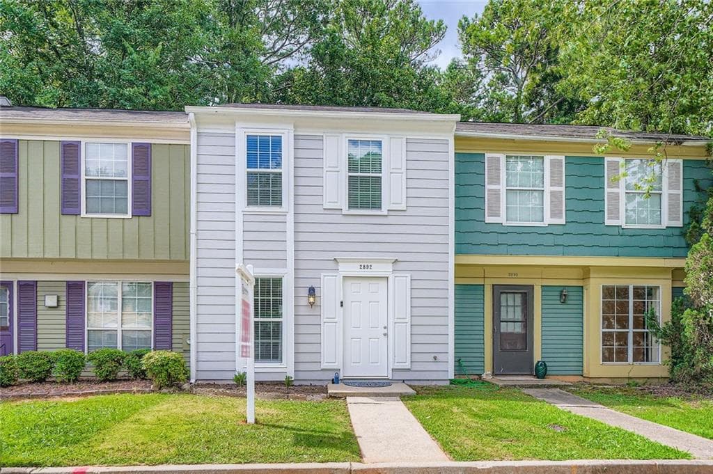2 bedroom, 3 bathroom, 1,056 sq ft townhouse sold at 2892 Aspen Woods Entry, Atlanta, GA 30360