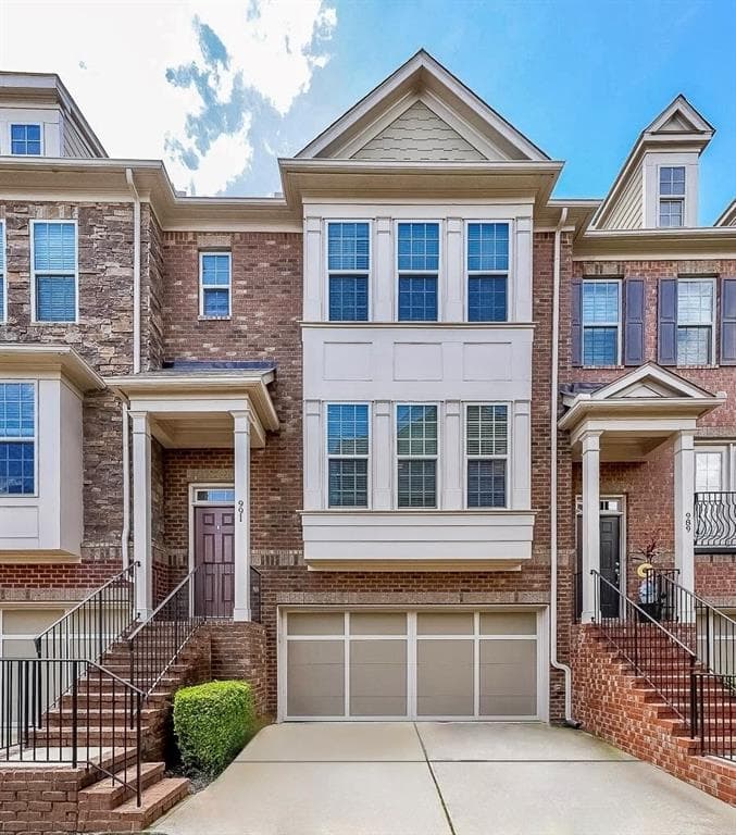 3 bedroom, 4 bathroom, 2,658 sq ft townhouse sold at 991 Sibley Lane, Atlanta, GA 30324