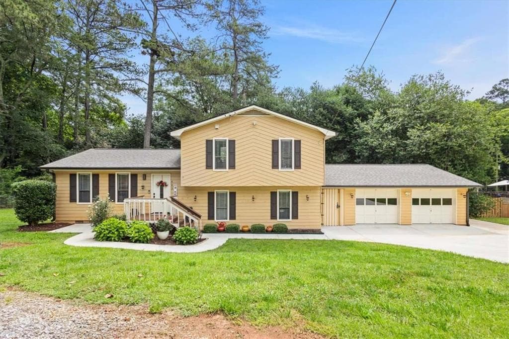 4 bedroom, 2 bathroom, 1,836 sq ft single family residence sold at 423 Mephisto Circle, Lawrenceville, GA 30046