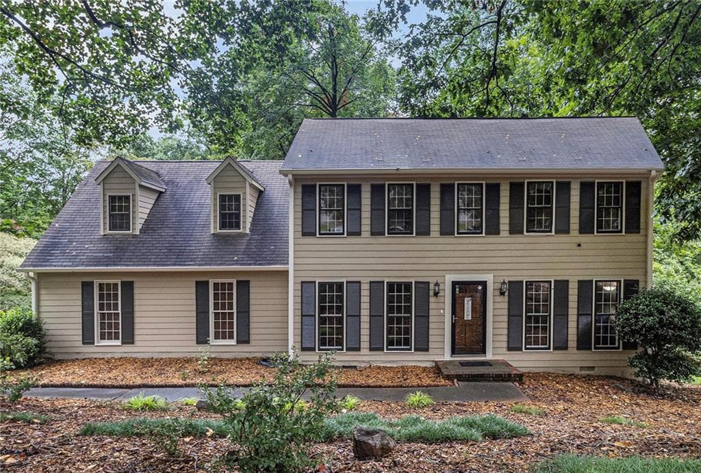 4 bedroom, 3 bathroom, 2,556 sq ft single family residence sold at 975 Branford Lane, Lilburn, GA 30047