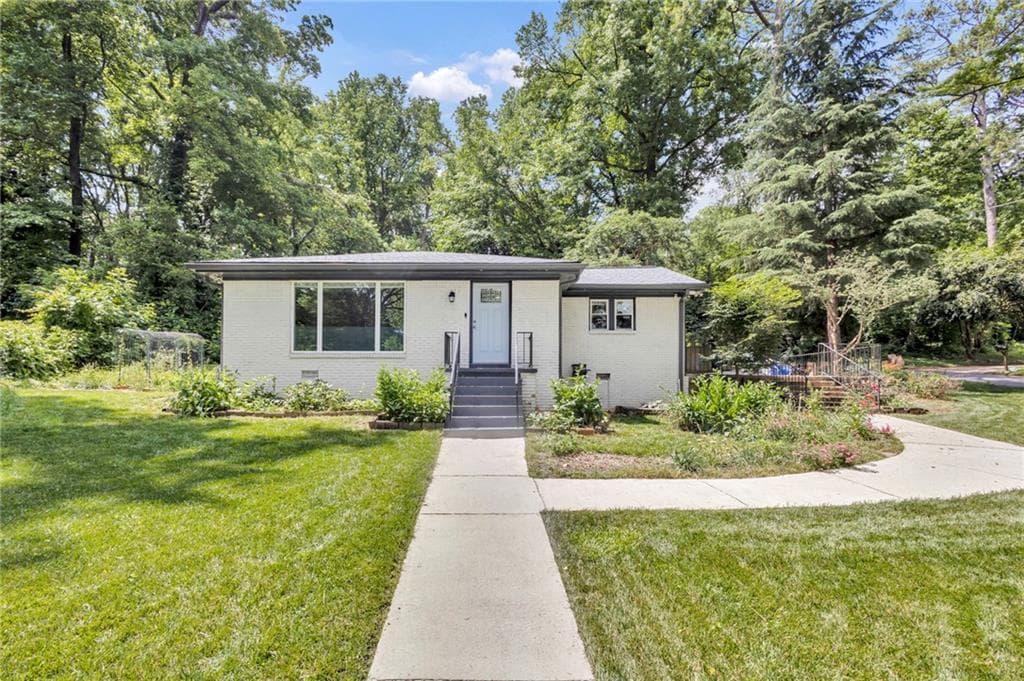 3 bedroom, 2 bathroom, 1,435 sq ft single family residence sold at 2837 Amelia Avenue, Decatur, GA 30032