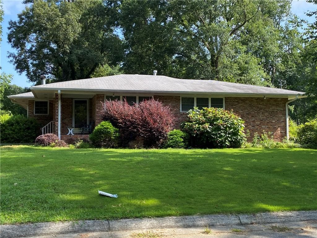 3 bedroom, 2 bathroom, 1,873 sq ft single family residence sold at 3719 Ashwood Drive, Smyrna, GA 30080