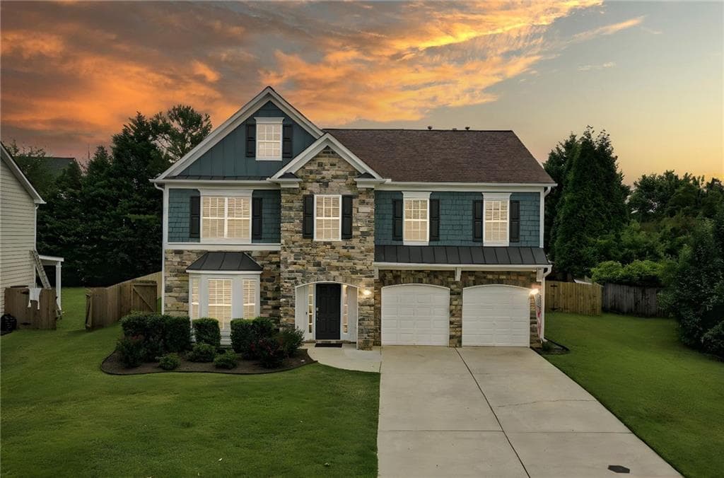 4 bedroom, 3 bathroom, 3,101 sq ft single family residence sold at 5525 Fieldfreen Drive, Cumming, GA 30028